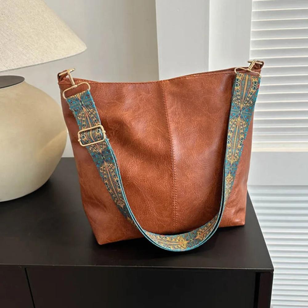 Chelsey | Vintage Charm Shoulder Bag