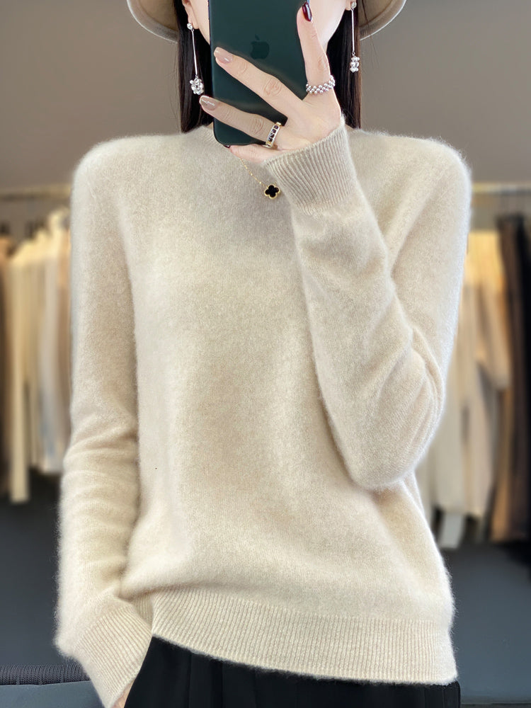 Anette - Warm Sweater for Cold Days